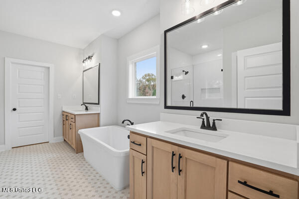 2956 Molly Cove Nesbit, MS 38651 - Photo 13 of 25 2956-primary bath 1