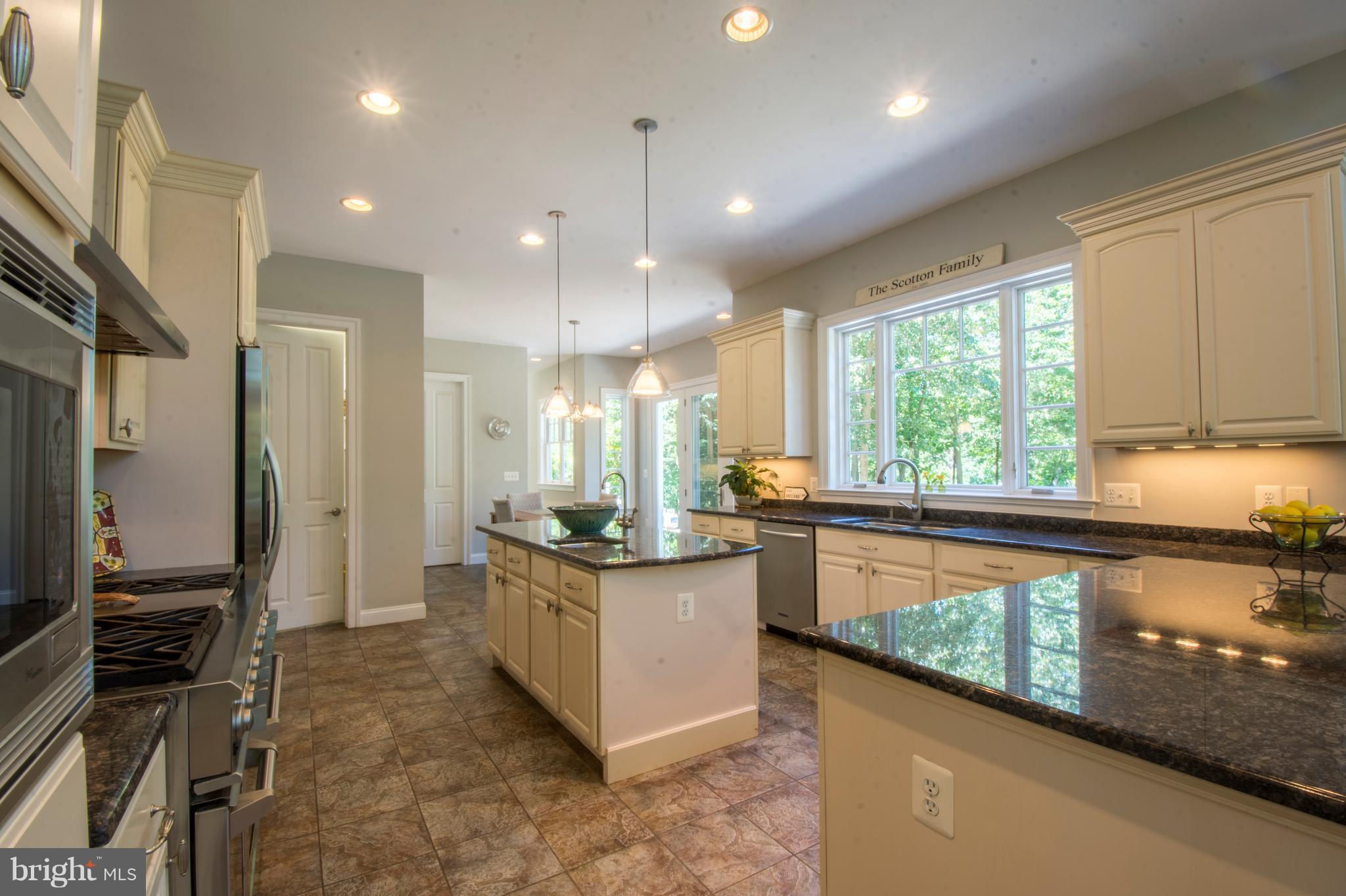 498 Ferry Point Road Annapolis, MD 21403 - Photo 7 of 102 Kitchen With Granite Counters