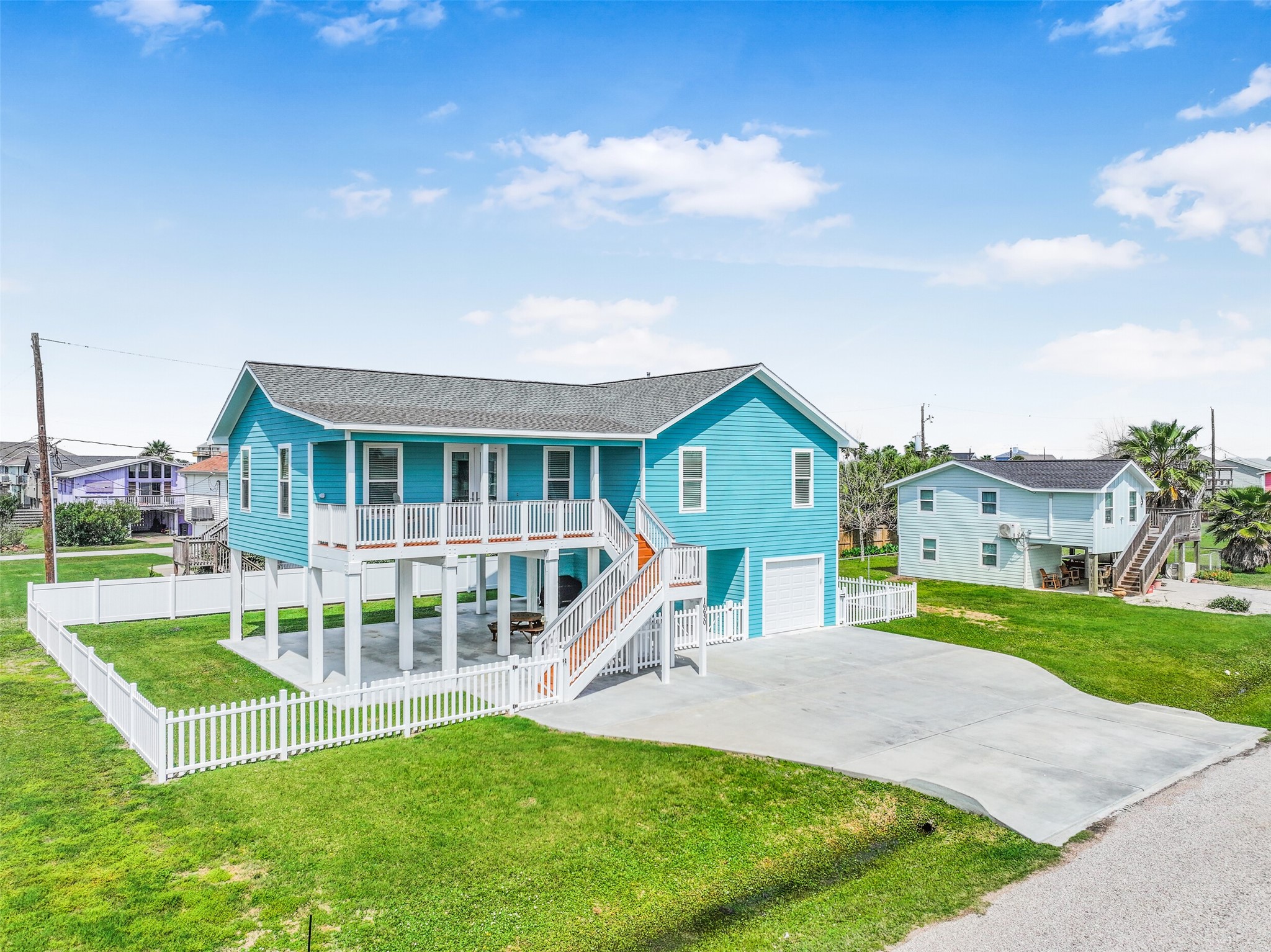 16630 Jean Lafitte Road Galveston, TX 77554 - Photo 5 of 49