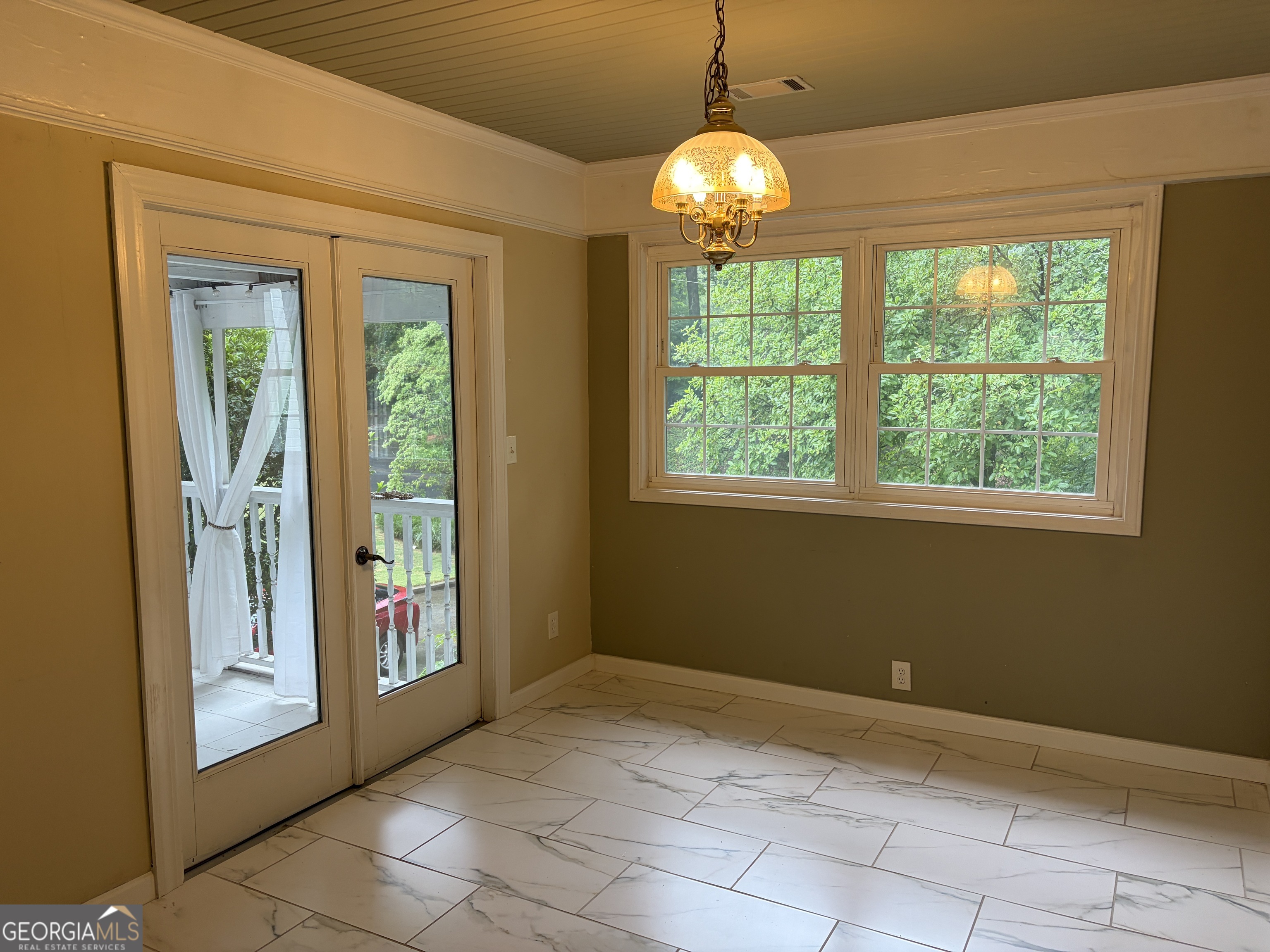 323 Trammell Street Calhoun, GA 30701 - Photo 10 of 24
