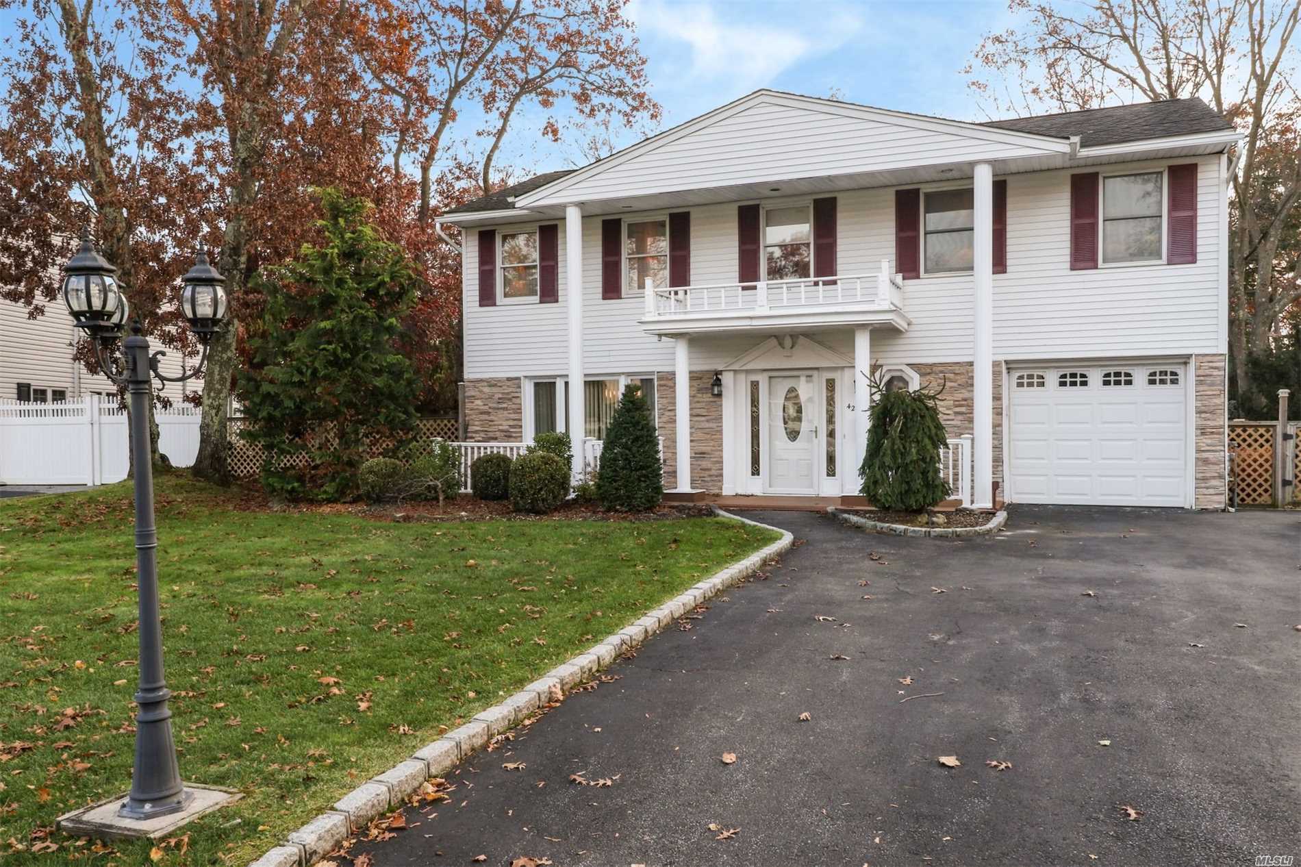 42 Chatham Road Commack, NY 11725 - Photo 1 of 1 Gallery Image 1