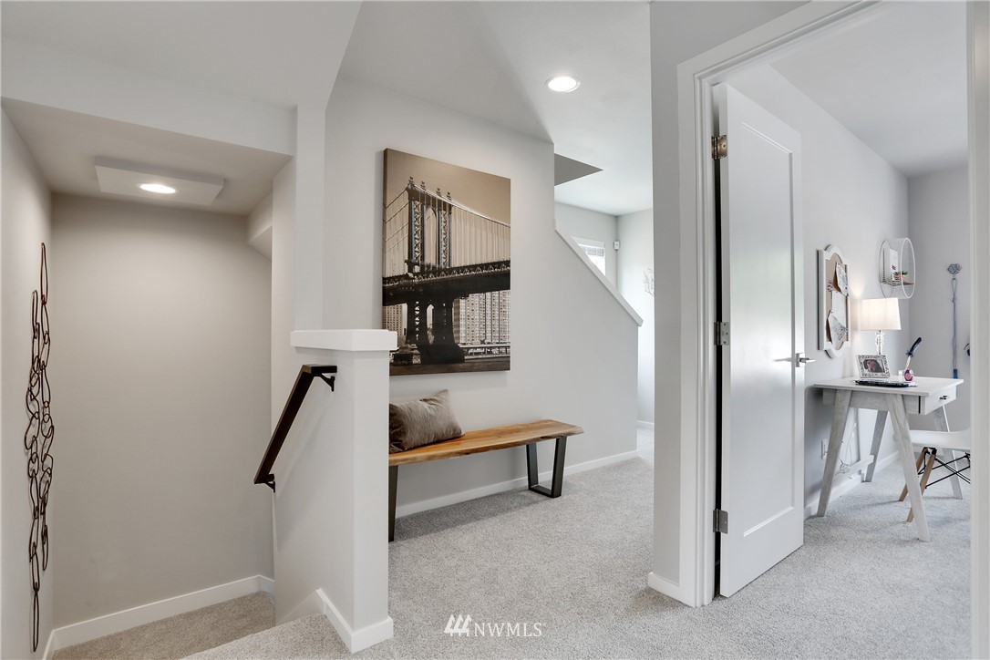 18710 Meridian Place West, Unit CC 05 Bothell, WA 98012 - Photo 18 of 23 Gallery Image 18