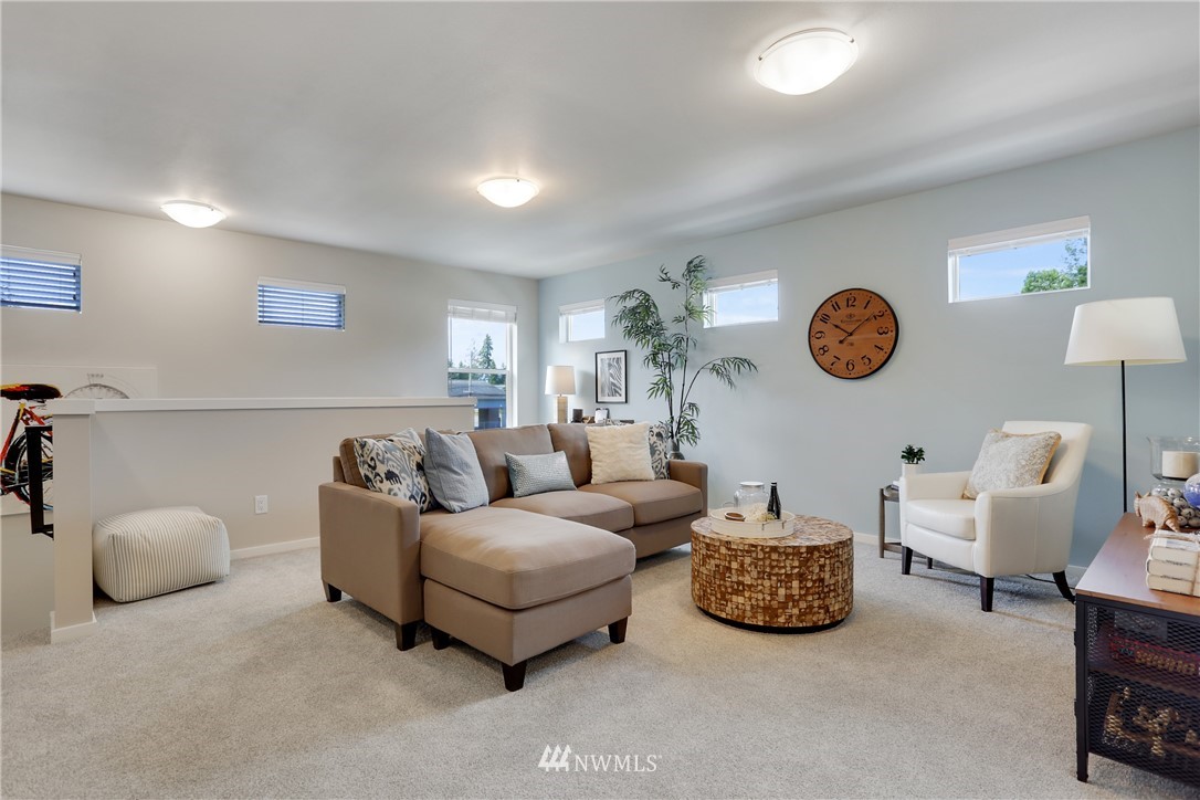 18710 Meridian Place West, Unit CC 05 Bothell, WA 98012 - Photo 19 of 23 Gallery Image 19