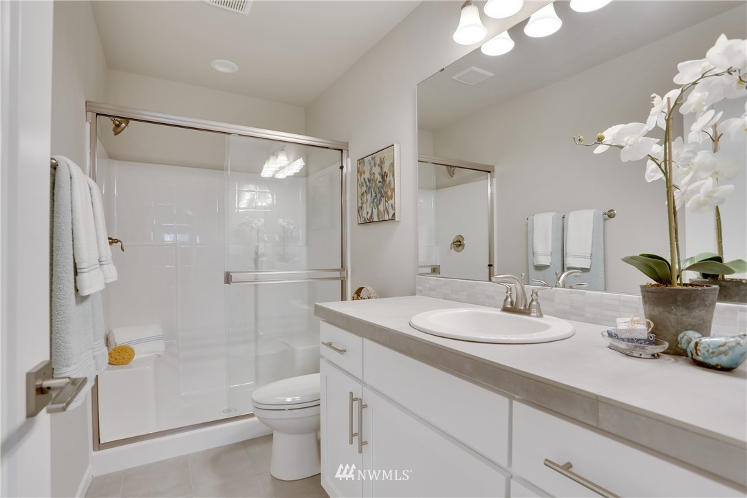 18710 Meridian Place West, Unit CC 05 Bothell, WA 98012 - Photo 22 of 23 Gallery Image 22