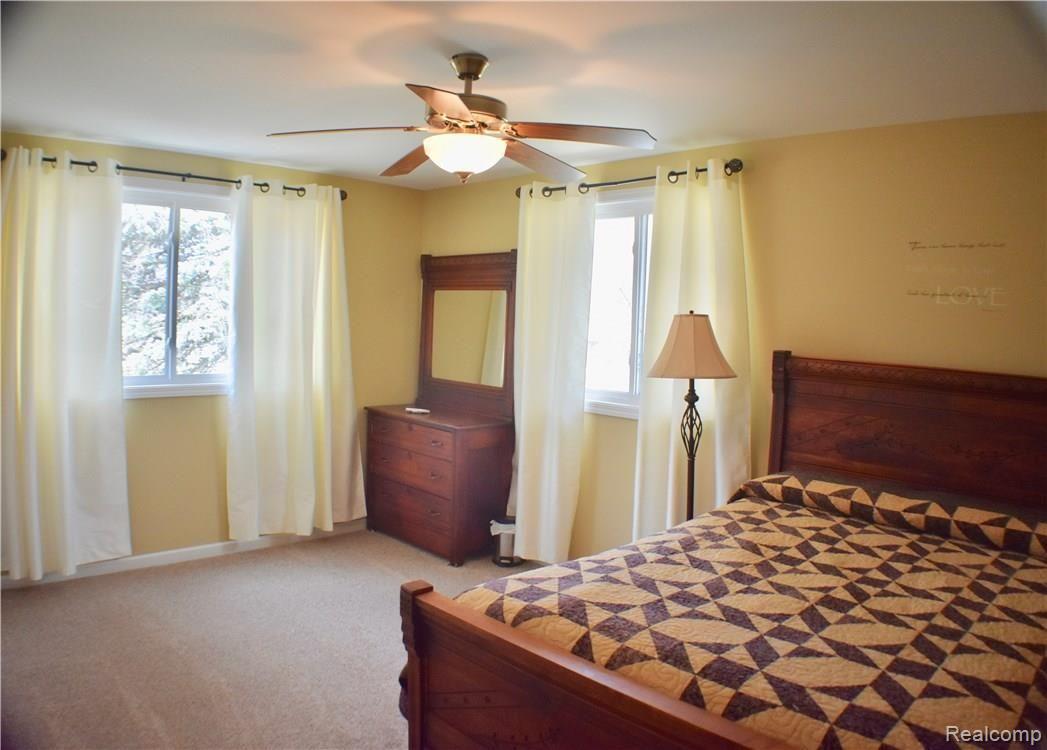 29651 Curtis Road Livonia, MI 48152 - Photo 28 of 47 fullsizeoutput_3d56.jpeg