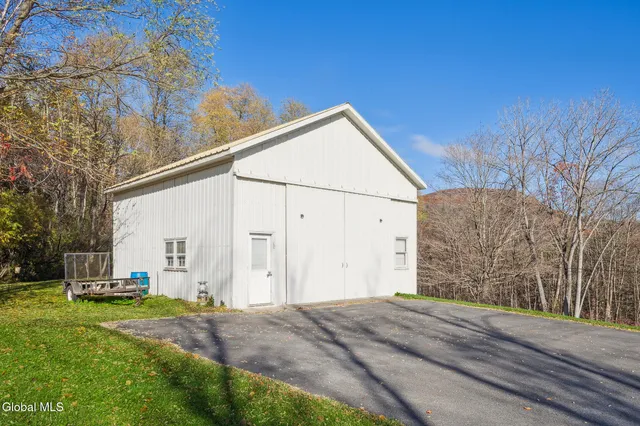 $279,900 | 197 School House Road, Schoharie, NY 12157