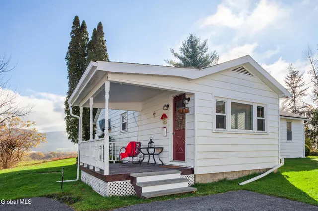 $279,900 | 197 School House Road, Schoharie, NY 12157