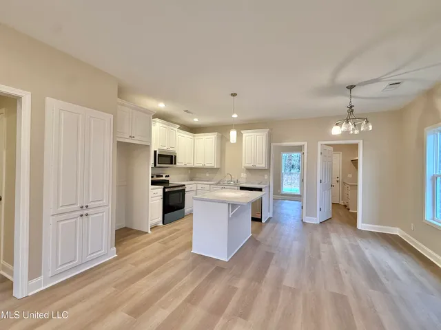 $239,900 | 1010 Shiloh Lane, Crystal Springs, MS 39059