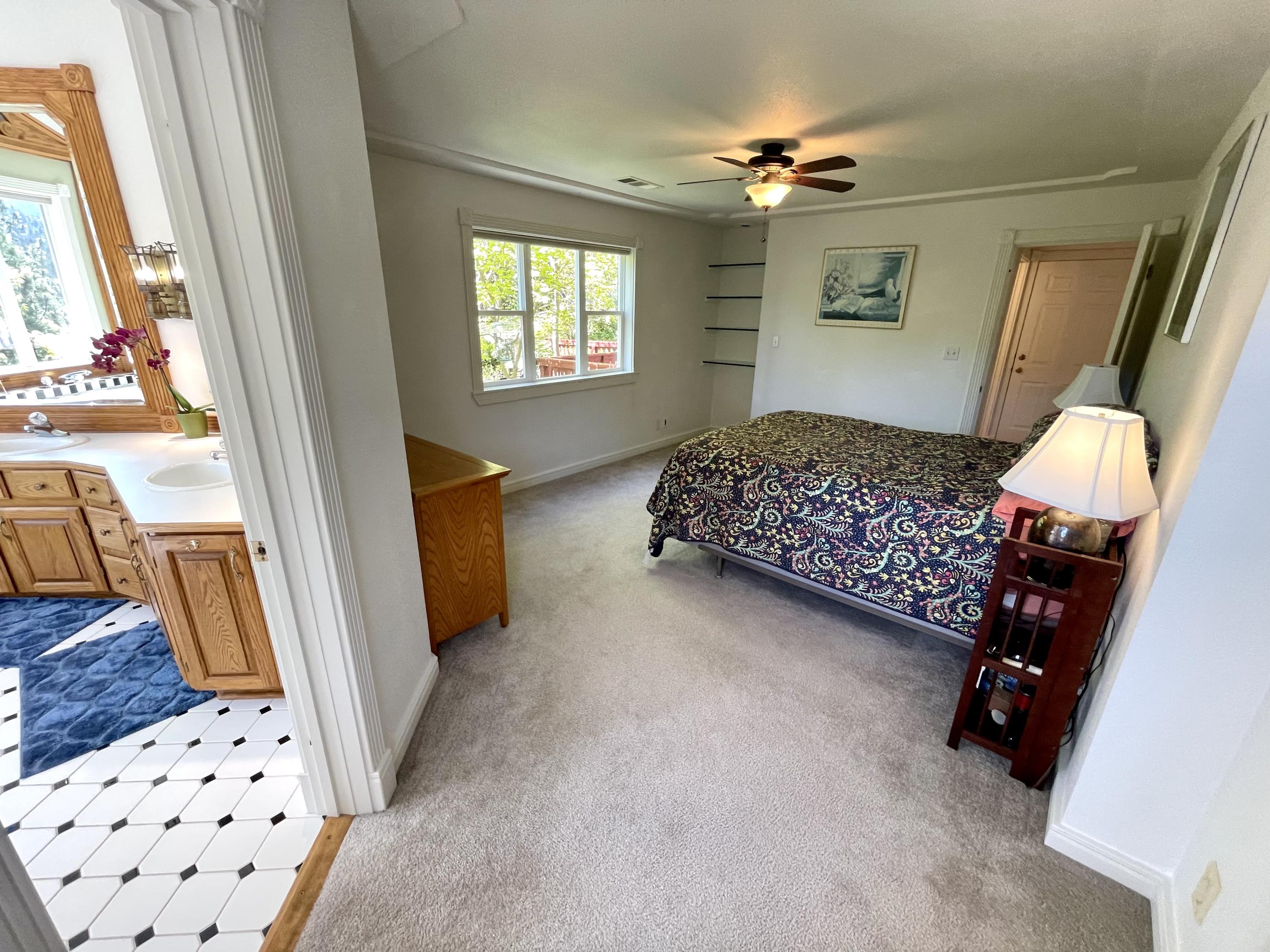 3110 Anderson Creek Road Talent, OR 97540 - Photo 22 of 58 Owner suite 2