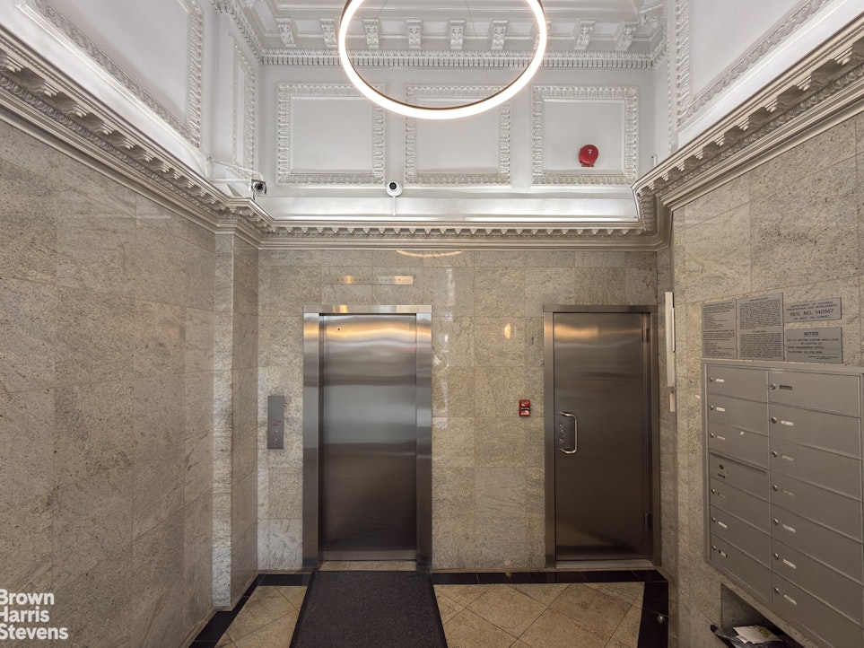 40 West 17th Street, Unit 12A Manhattan, NY 10011 - Photo 19 of 22