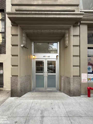 $2,995,000 | 40 West 17th Street, Unit 12A | Flatiron