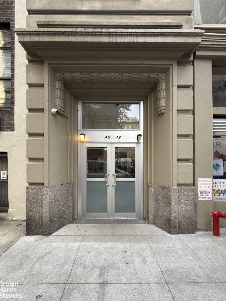 40 West 17th Street, Unit 12A Manhattan, NY 10011 - Photo 20 of 22