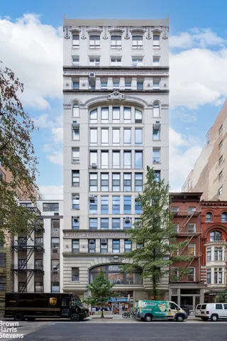 $2,995,000 | 40 West 17th Street, Unit 12A | Flatiron