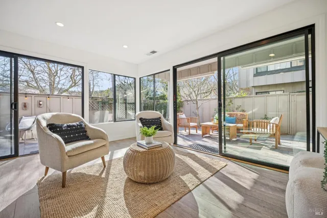 $1,049,000 | 3 Chapparal Court, Novato, CA 94949