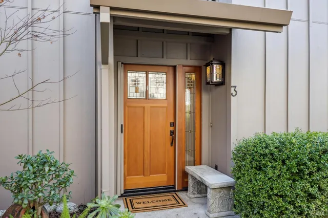 $1,049,000 | 3 Chapparal Court, Novato, CA 94949