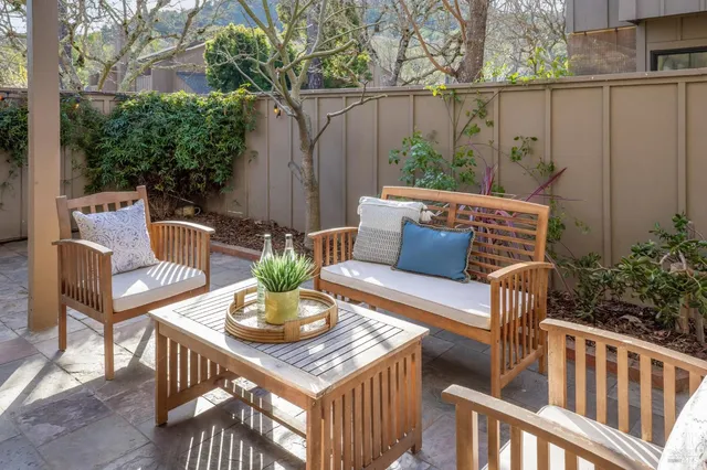 $1,049,000 | 3 Chapparal Court, Novato, CA 94949