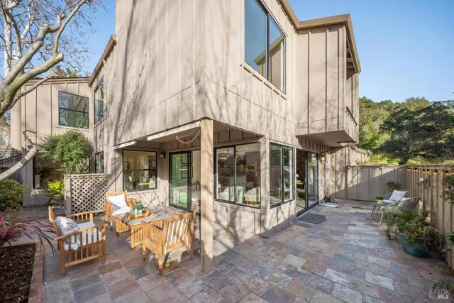 $1,049,000 | 3 Chapparal Court, Novato, CA 94949