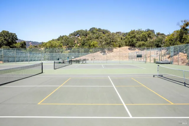 $1,049,000 | 3 Chapparal Court, Novato, CA 94949