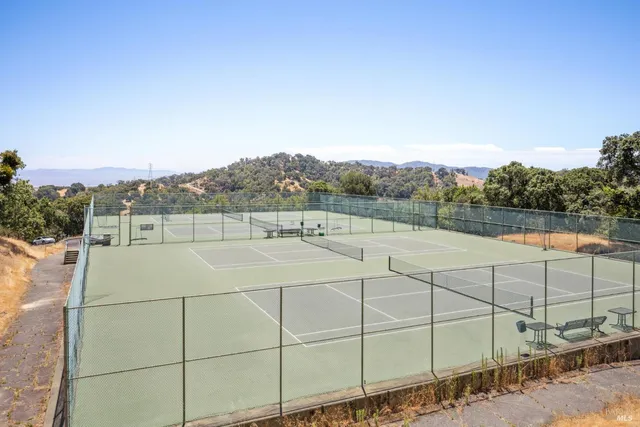 $1,049,000 | 3 Chapparal Court, Novato, CA 94949