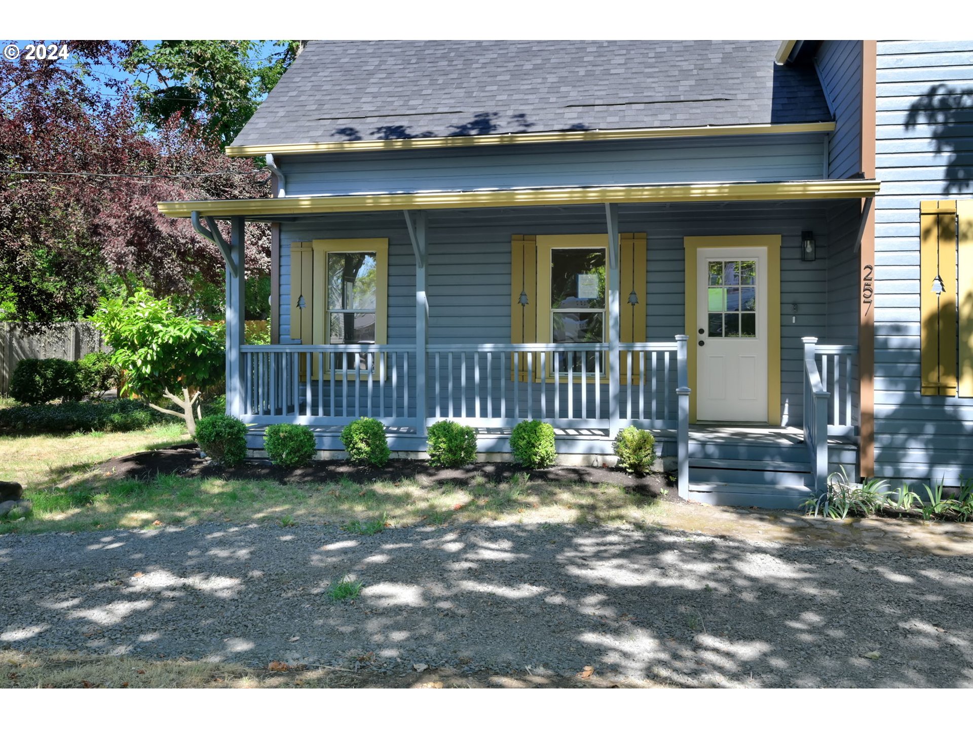 257 16th Street Springfield, OR 97477 - Photo 4 of 44