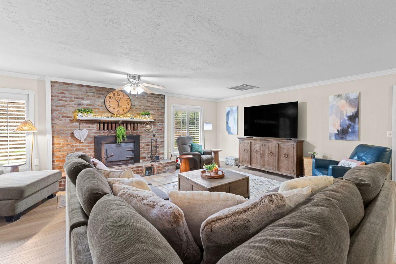 3302 Bear River Drive Rio Oso, CA 95674 - Photo 36 of 50 a living room with furniture and a flat screen tv