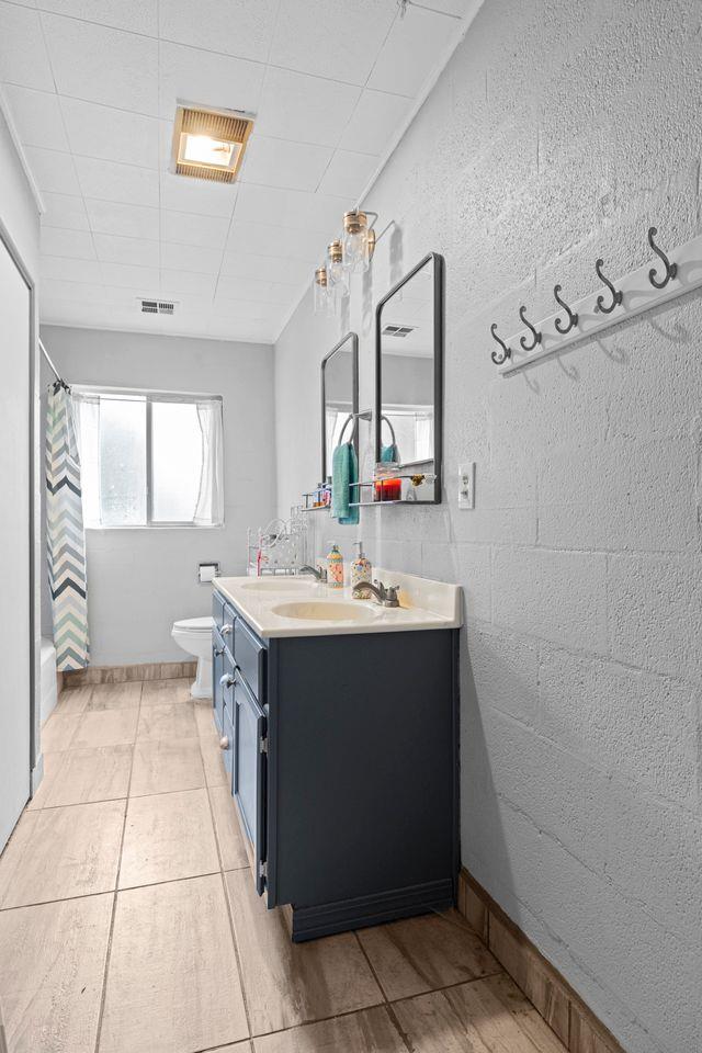3302 Bear River Drive Rio Oso, CA 95674 - Photo 44 of 50 a utility room with a sink dryer and washer