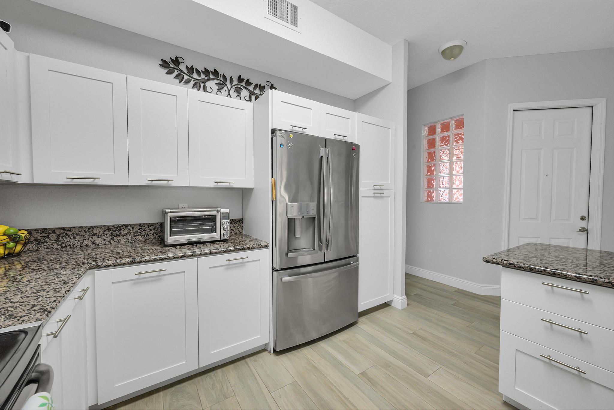 53 Southeast Sedona Circle, Unit 105 Stuart, FL 34994 - Photo 11 of 51 BCFF871A-D9D2-48BD-A419-F131C46FB408