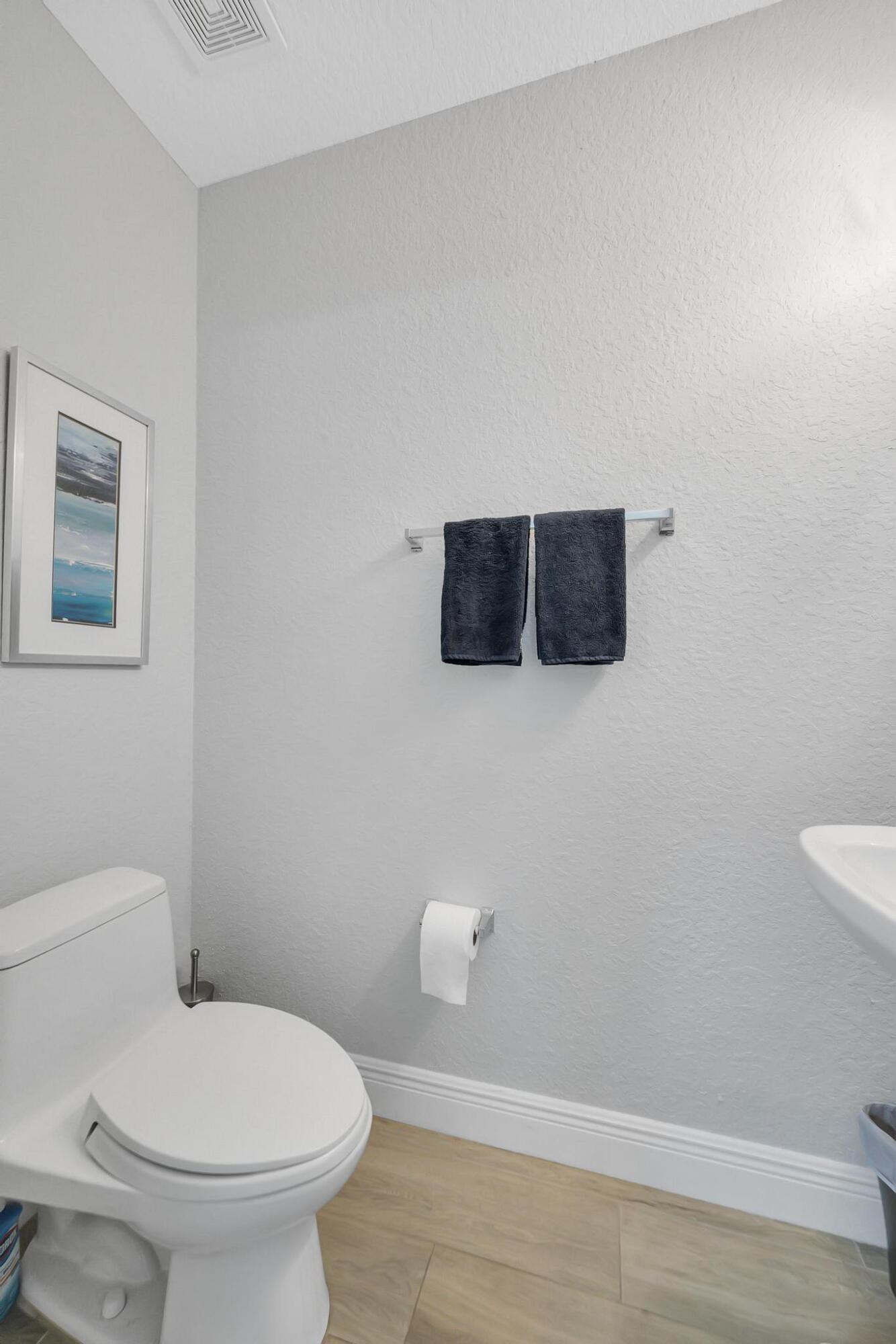 53 Southeast Sedona Circle, Unit 105 Stuart, FL 34994 - Photo 14 of 51 3EAA84BD-EDEC-40A7-A65E-C522676C8272