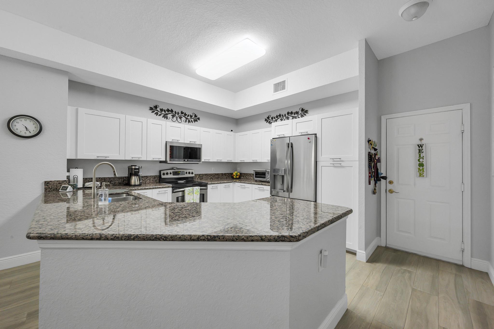 53 Southeast Sedona Circle, Unit 105 Stuart, FL 34994 - Photo 5 of 51 2A212D26-F4C7-4290-9417-CA003530DA37