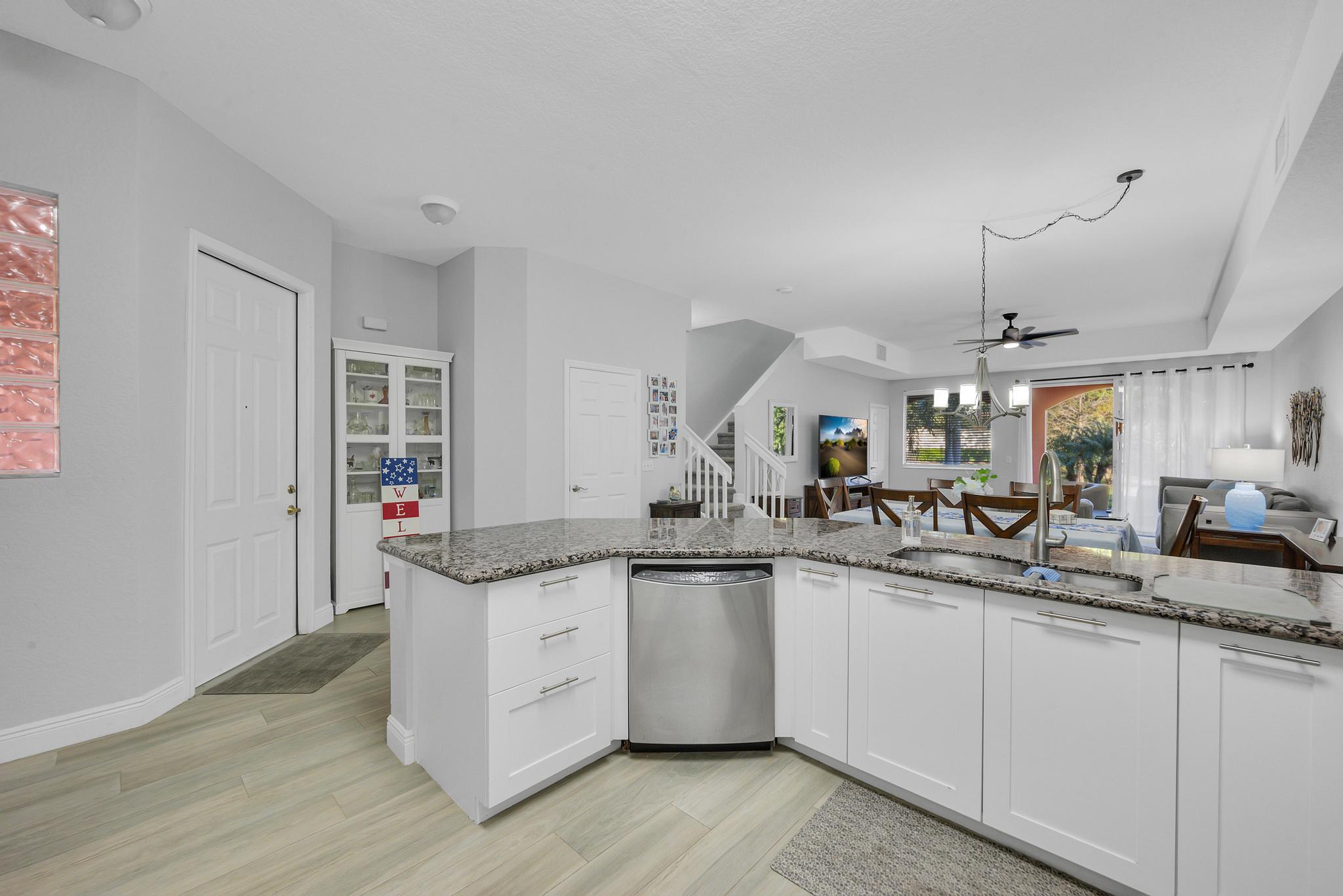 53 Southeast Sedona Circle, Unit 105 Stuart, FL 34994 - Photo 6 of 51 67EEDC53-2820-4389-AB04-A620BDC573AE