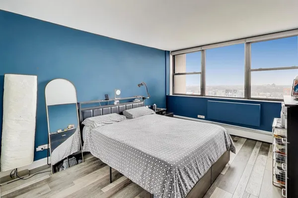 $155,000 | 5740 North Sheridan Road, Unit 12E, Chicago, IL 60660