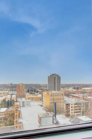$155,000 | 5740 North Sheridan Road, Unit 12E, Chicago, IL 60660