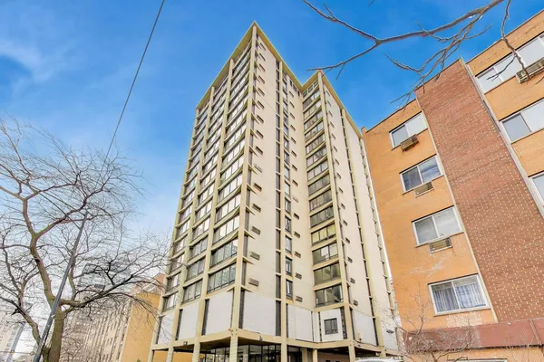 $155,000 | 5740 North Sheridan Road, Unit 12E, Chicago, IL 60660