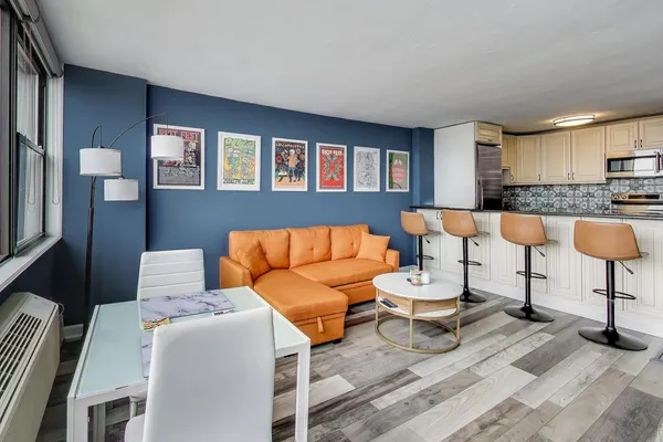 $155,000 | 5740 North Sheridan Road, Unit 12E, Chicago, IL 60660