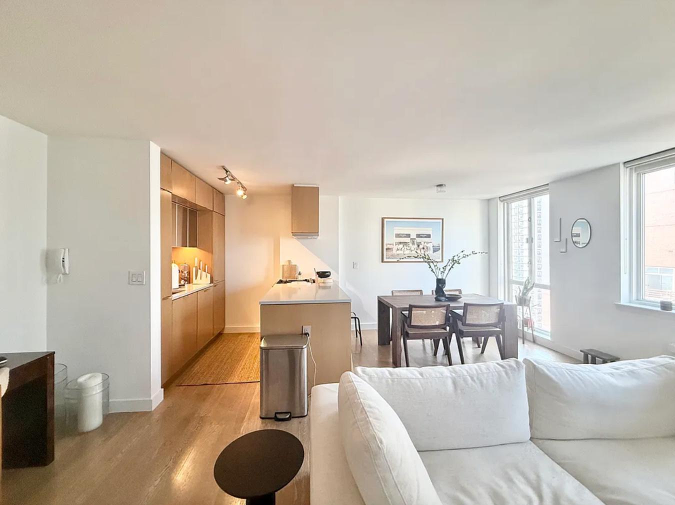 225 Rector Place, Unit 15A Manhattan, NY 10280 - Photo 3 of 16 Photo 3