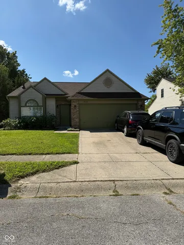 $260,000 | 1635 Remington Court, Indianapolis, IN 46227