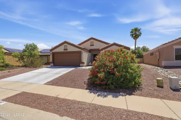 $325,000 | 8327 South VÃa De Ellsworth, Tucson, AZ 85747