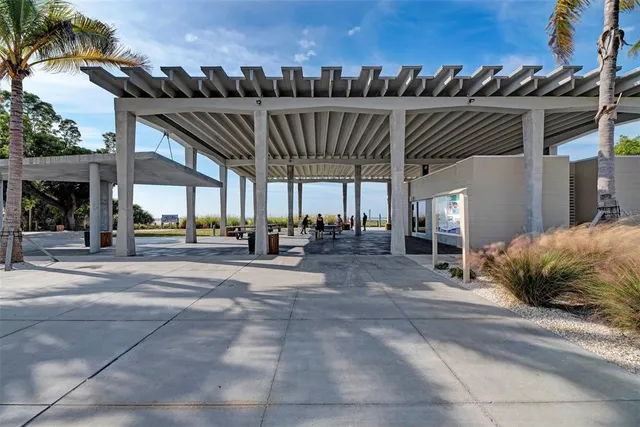 $8,000 | 5640 Cape Leyte Drive, Sarasota, FL 34242