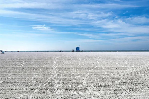 $8,000 | 5640 Cape Leyte Drive, Sarasota, FL 34242