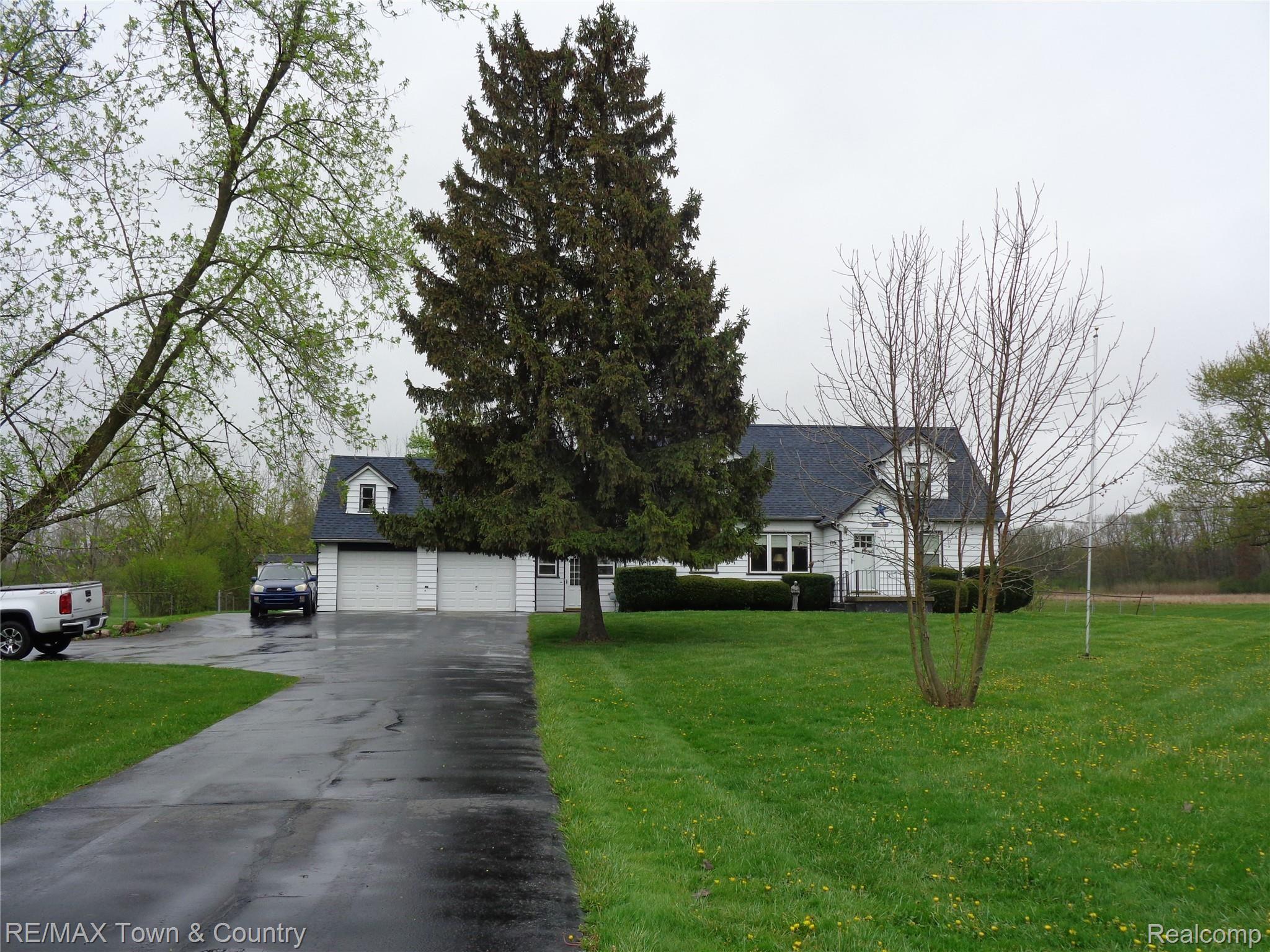 5320 North Linden Road Flint, MI 48504 - Photo 37 of 37 DSC03154.JPG