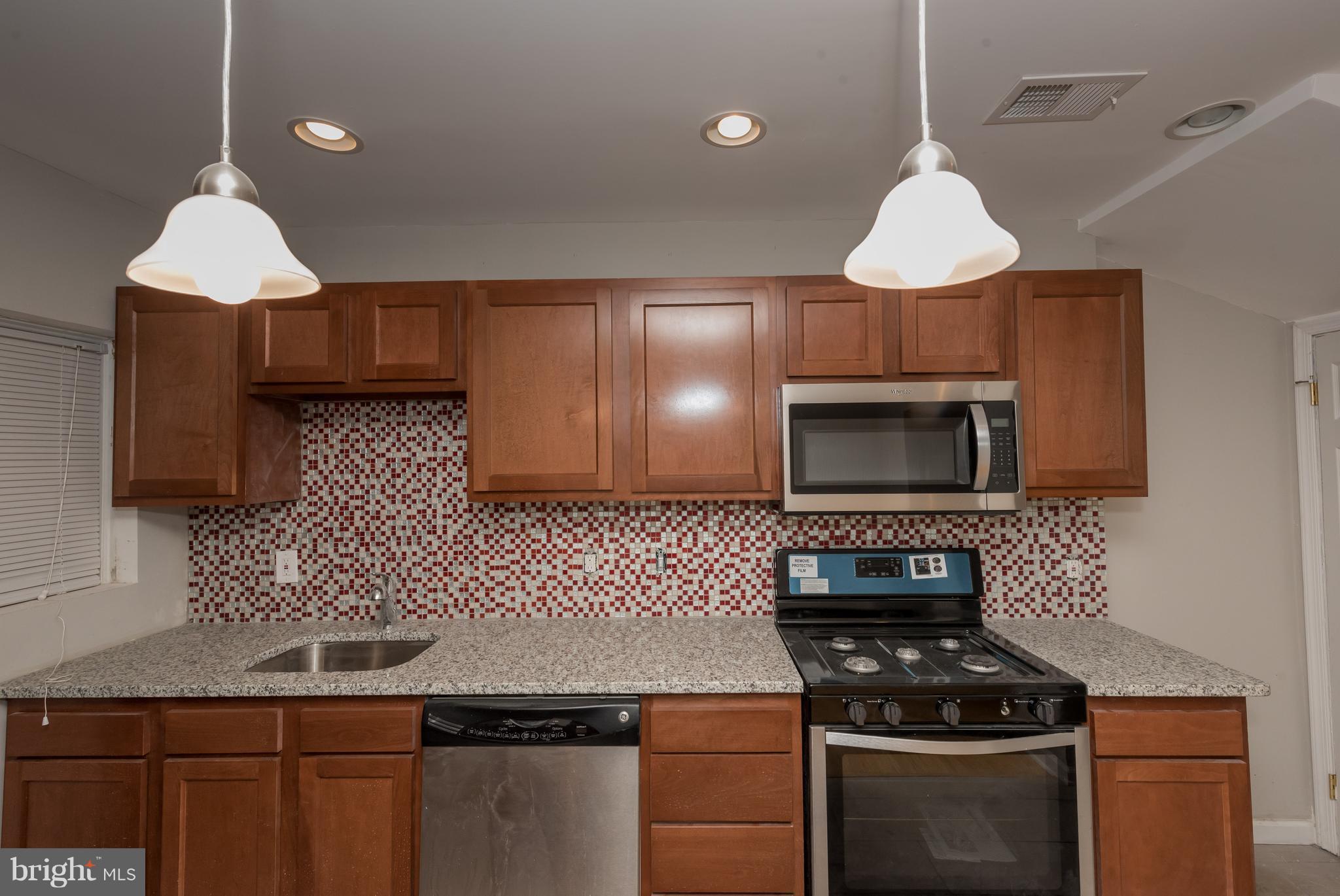 2502 Terra Firma Road Baltimore, MD 21225 - Photo 4 of 17 Kitchen
