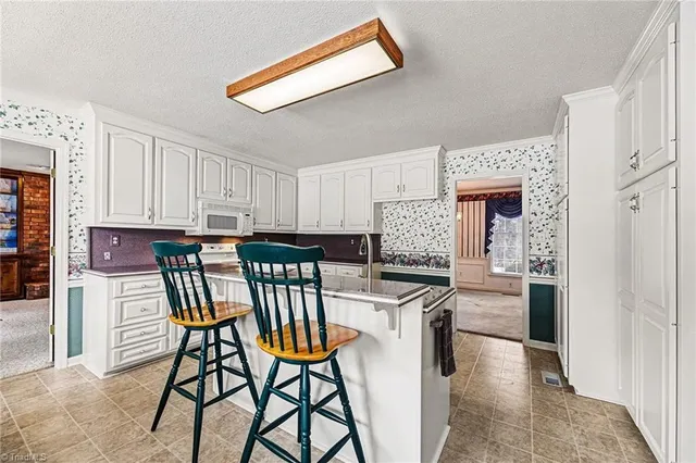 $525,000 | 7010 Stancliff Court, Clemmons, NC 27012