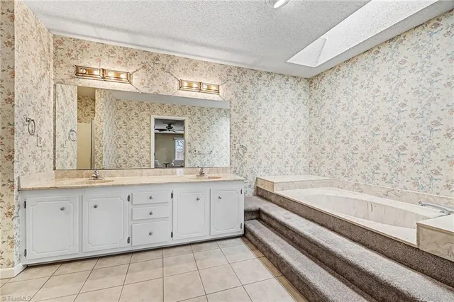 $525,000 | 7010 Stancliff Court, Clemmons, NC 27012