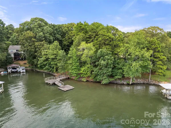 a view of a lake with houses