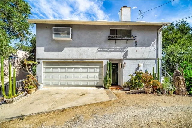 $997,500 | 22011 Callado Way, Topanga, CA 90290