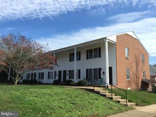 $1,795 | 1204 William Street, Fredericksburg, VA 22401
