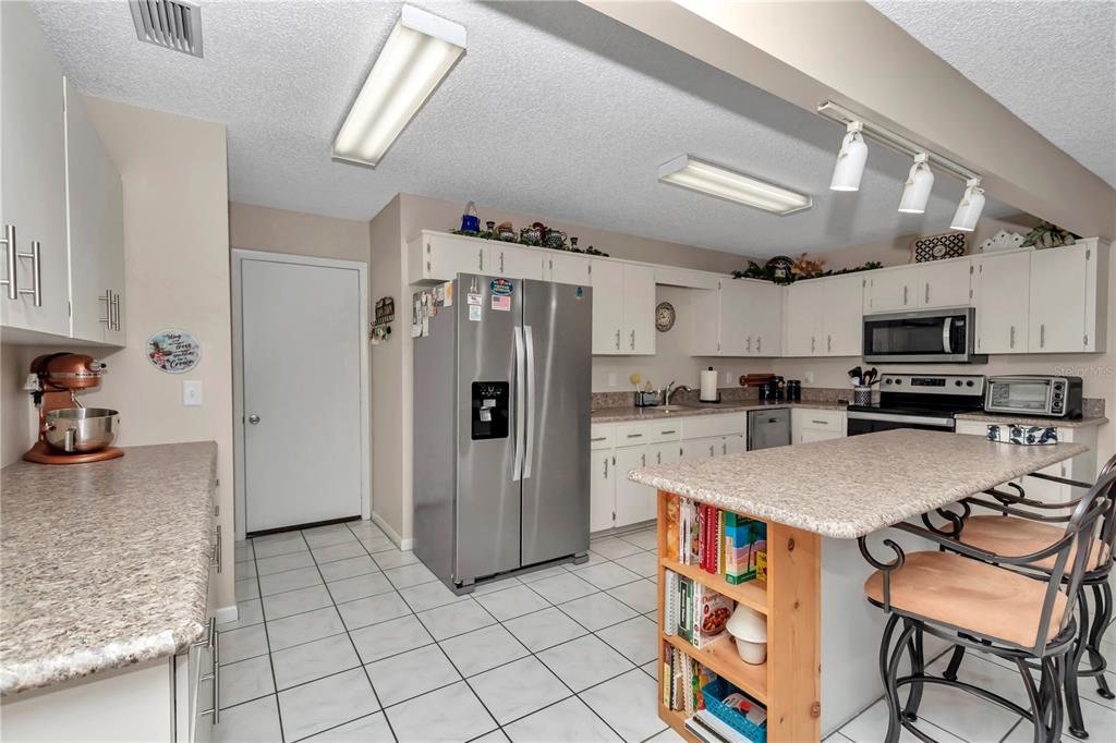 8787 Southwest 90th Lane, Unit E Ocala, FL 34481 - Photo 18 of 30