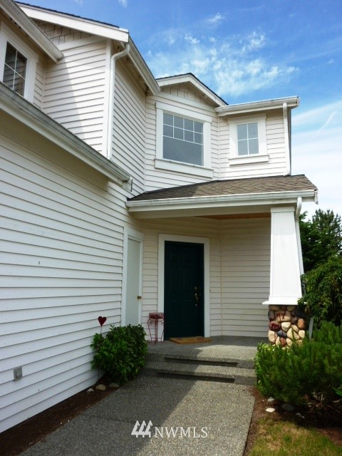 925 183rd Place Southeast Bothell, WA 98012 - Photo 2 of 16