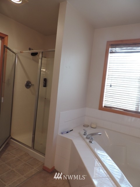 925 183rd Place Southeast Bothell, WA 98012 - Photo 12 of 16