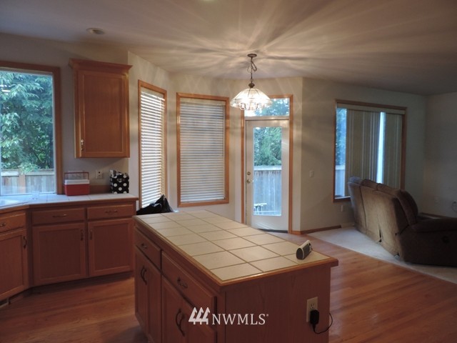 925 183rd Place Southeast Bothell, WA 98012 - Photo 6 of 16